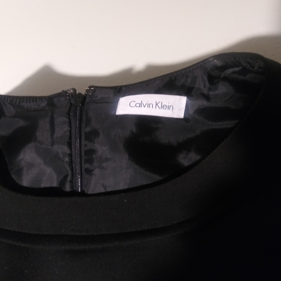 Dress - Picture 5 of 5